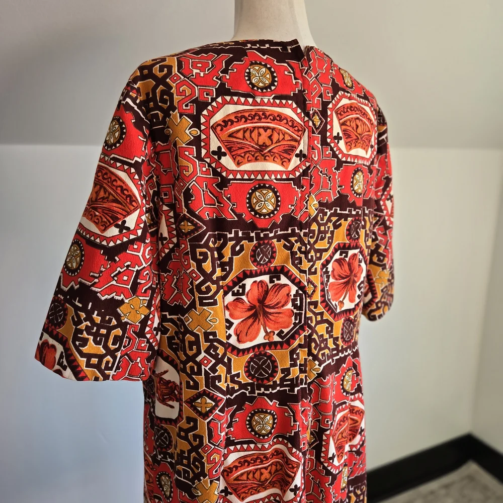 Vibrant Barkcloth Vintage Dress - Picture 10 of 13